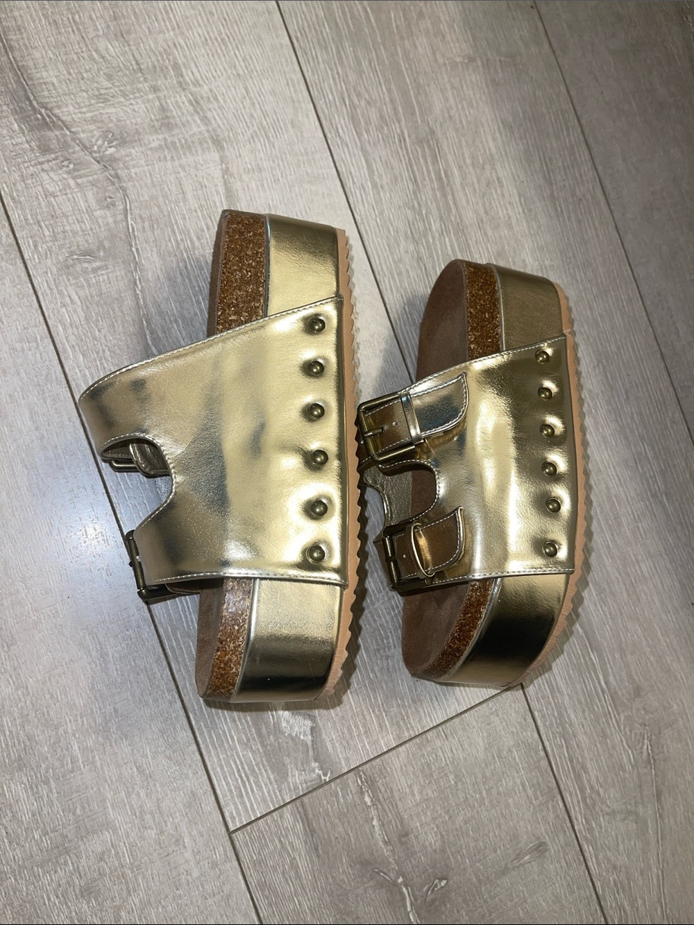 ✨💛Gold platform sandals size 6-never worn!💛✨ - Picture 6 of 8